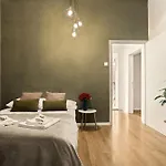 Cosy Castle Flat - Dressing Room - Free Parking Ljubljana