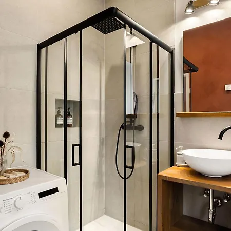 Lejlighed Cosy Castle Flat In Center - Free Parking